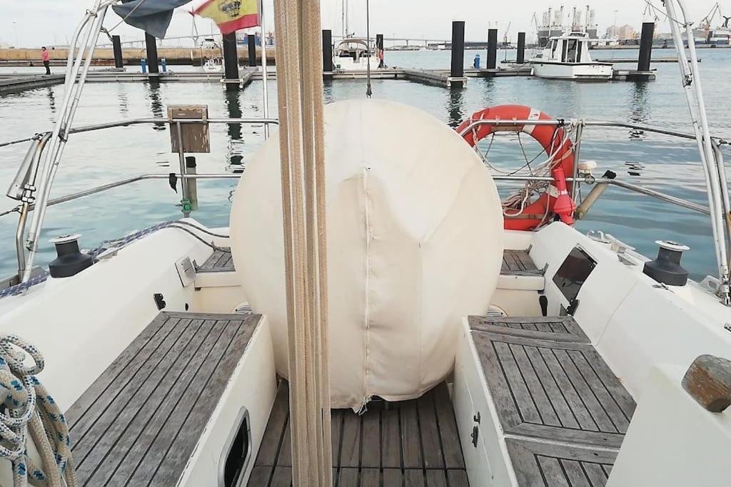 Boat-Apartamento Flotante Cadiz.. La Juanita Arroyo Exterior photo